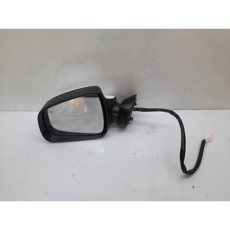 Recambio de retrovisor izquierdo para dacia sandero laureate referencia OEM IAM   