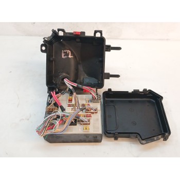 CAJA RELES / FUSIBLES 284B60009R 