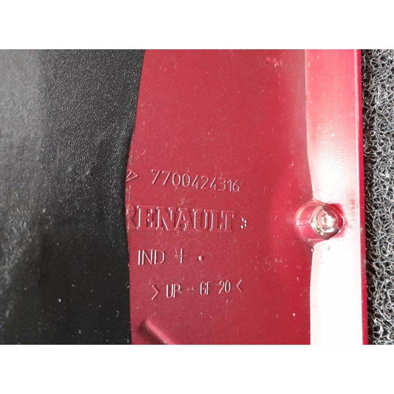 Recambio de aleron trasero para renault laguna ii grandtour (kg0) dynamique referencia OEM IAM 7700424316 - Rojo 2