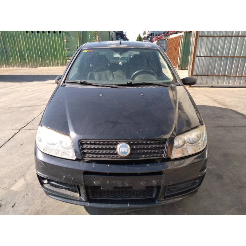 fiat punto berlina (188) del año 2005