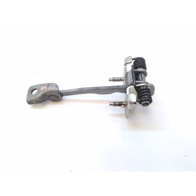 Recambio de retenedor puerta delantera izquierda para dacia sandero laureate referencia OEM IAM 02559R - Blanco 3