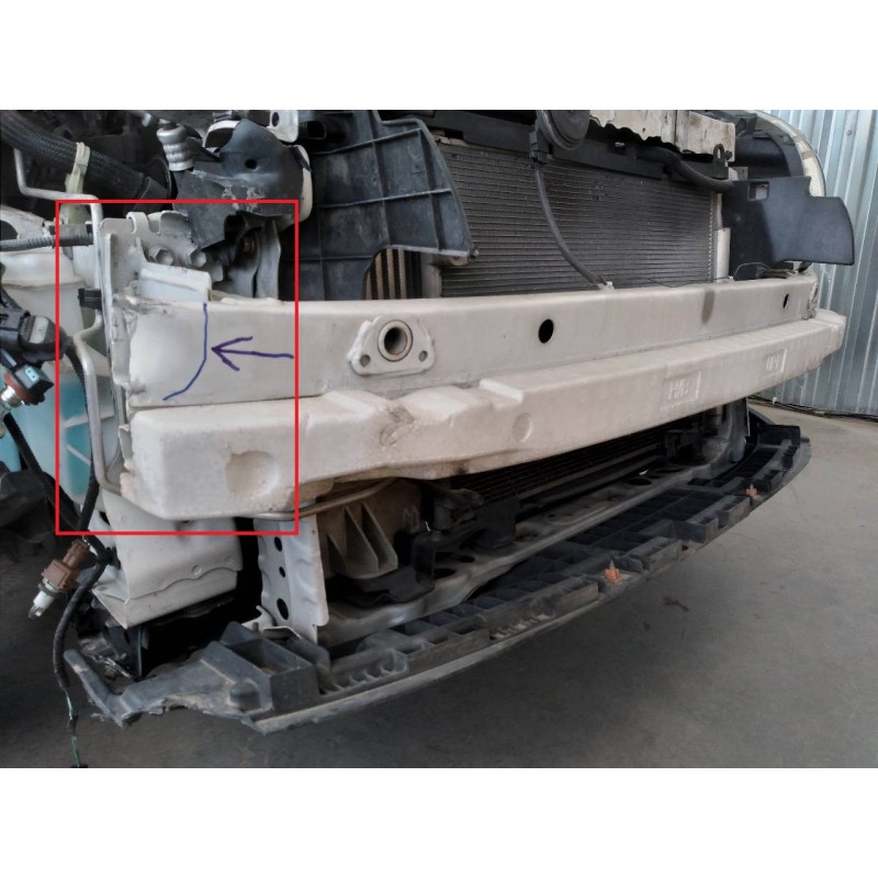 Recambio de refuerzo paragolpes delantero para toyota auris active referencia OEM IAM - Blanco 5