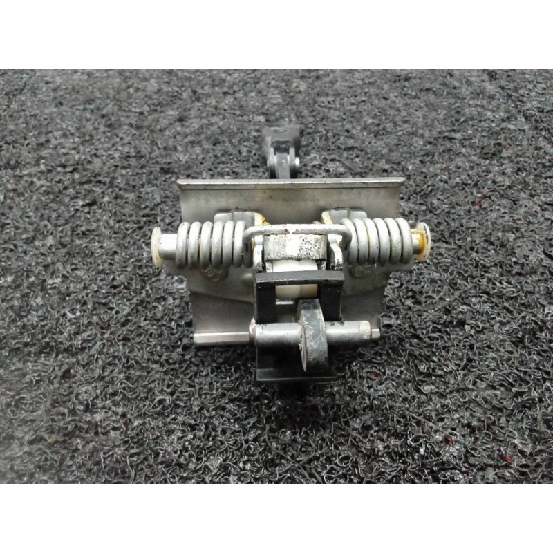Recambio de retenedor puerta delantera derecha para peugeot 3008 sport pack referencia OEM IAM 2