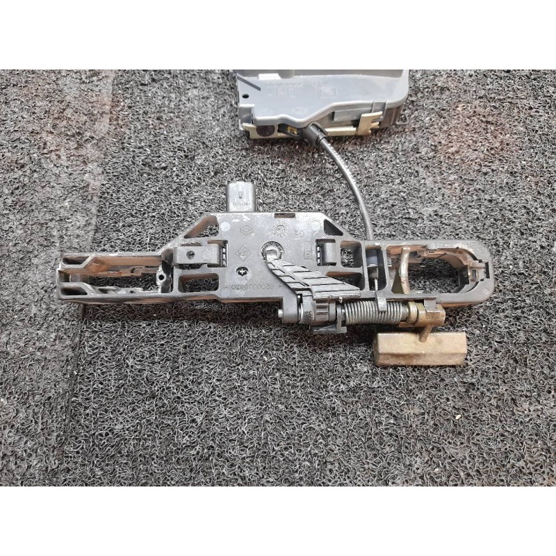 Recambio de cerradura puerta trasera izquierda para renault laguna ii grandtour (kg0) dynamique referencia OEM IAM - Rojo 2
