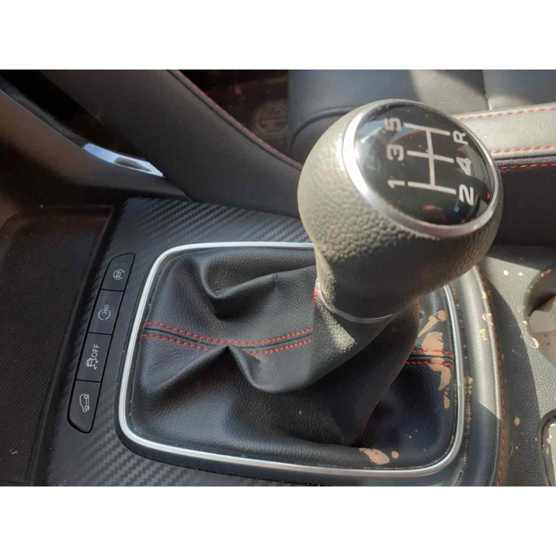 Recambio de pomo palanca cambio para mg zs luxury referencia OEM IAM - Blanco 3