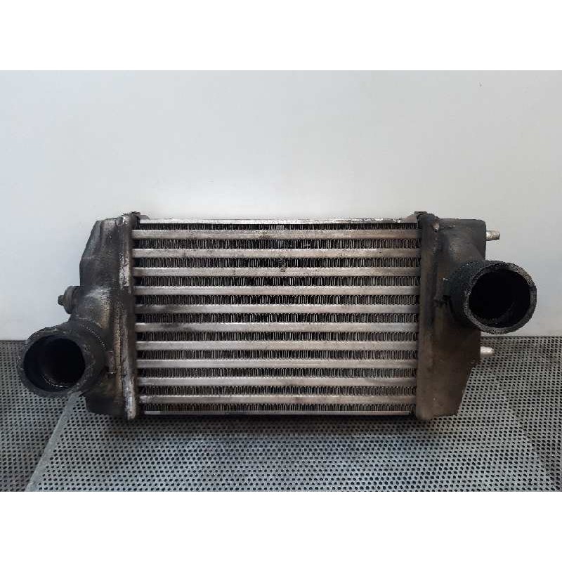 Recambio de intercooler para chrysler voyager (rg) 2.5 crd se referencia OEM IAM IA1072868503A 83403D ATE