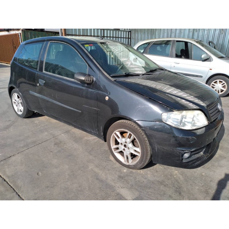 fiat punto berlina (188) del año 2005
