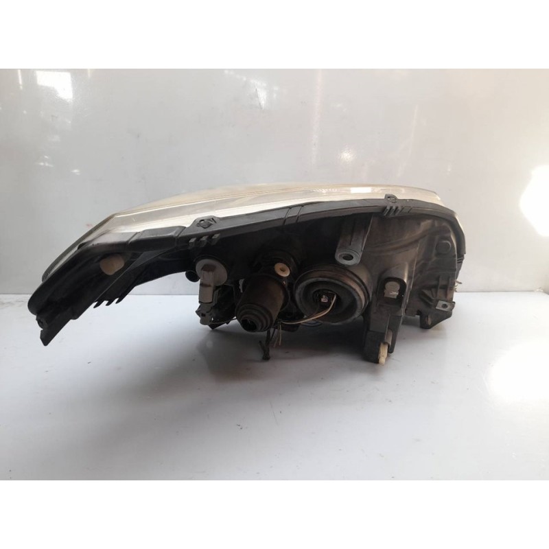 Recambio de faro izquierdo para dacia sandero laureate referencia OEM IAM - Blanco 2