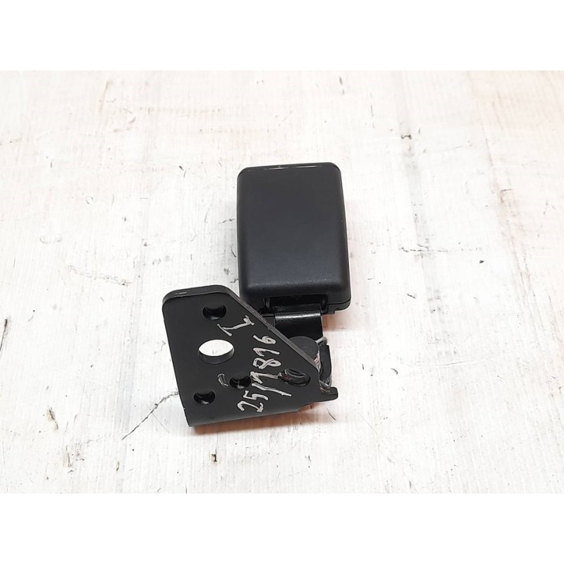 Recambio de enganche cinturon trasero izquierdo para peugeot 2008 (--.2013) allure referencia OEM IAM 30618AEU - Gris 3