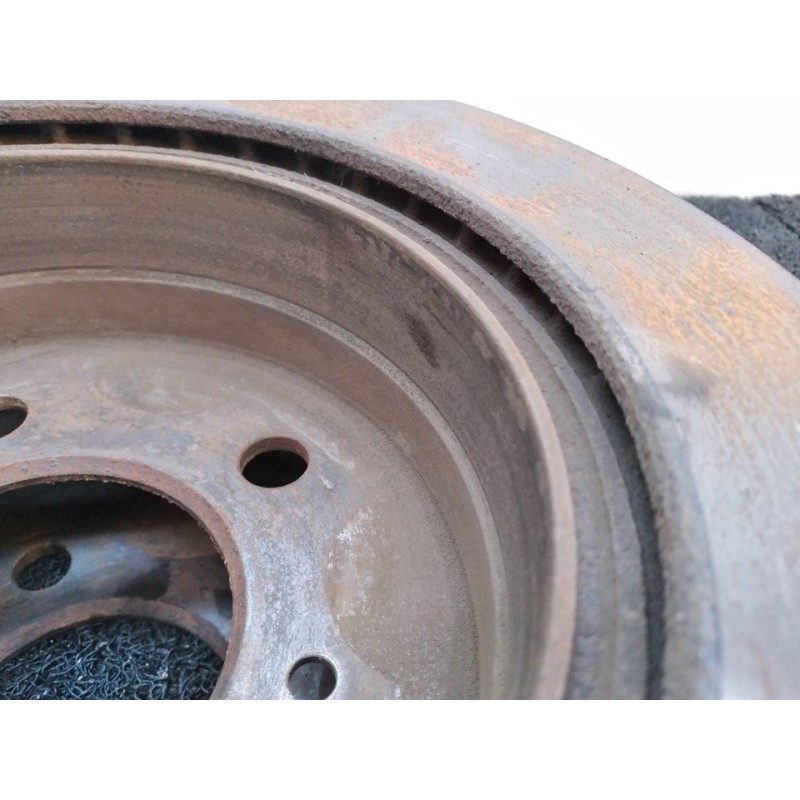 Recambio de disco de freno trasero para ssangyong rexton 270 xvt limited referencia OEM IAM 6K19 3