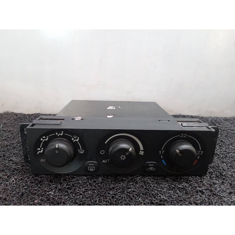 Recambio de mando climatizador para mitsubishi montero (v60/v70) 3.2 di-d gls kaiteki (3-ptas.) referencia OEM IAM MR500646 1464