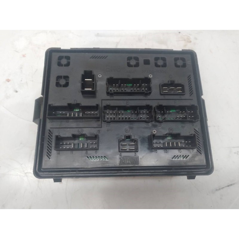 Recambio de caja reles / fusibles para ssangyong rexton 270 xvt limited referencia OEM IAM T250P03 06I27M AK6404 2