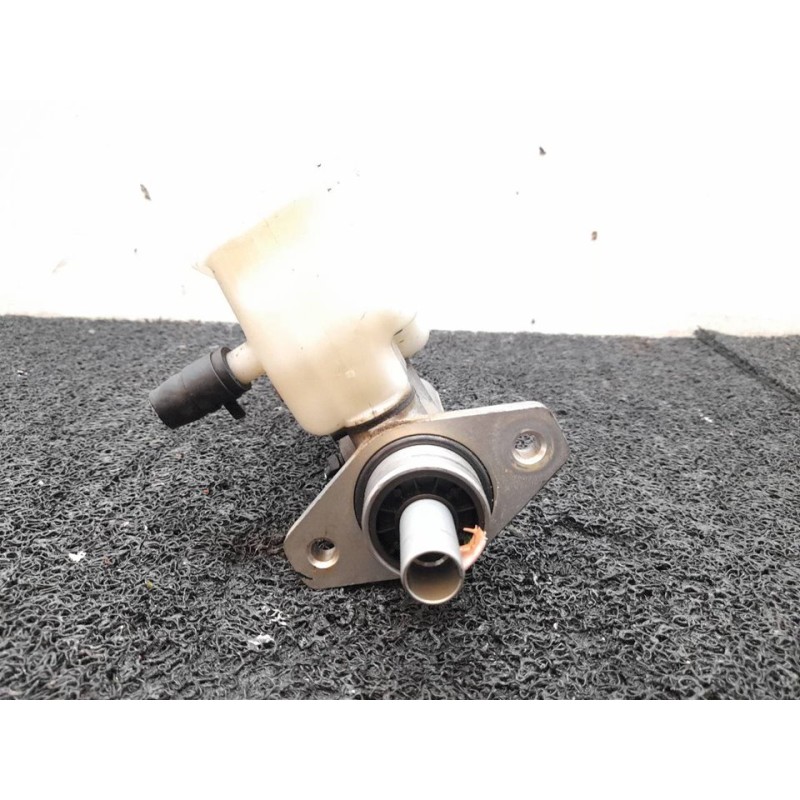 Recambio de bomba freno para hyundai i20 classic referencia OEM IAM 7181712 - Negro 4