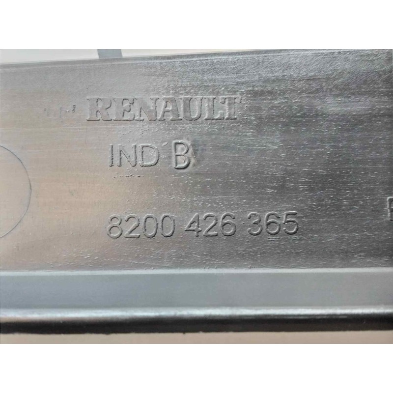 Recambio de rejilla delantera para renault master ii phase 2 caja cerrada l1h1 caja cerrada 2.8 to referencia OEM IAM 8200426365 2