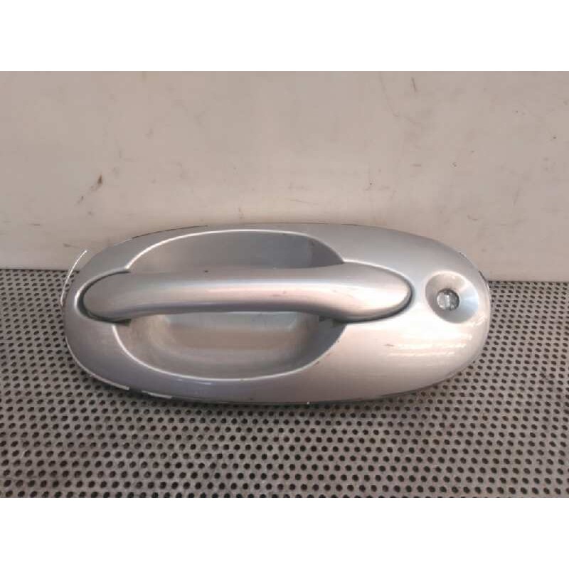 Recambio de maneta exterior delantera izquierda para kia carnival ii 2.9 cdri ex referencia OEM IAM   