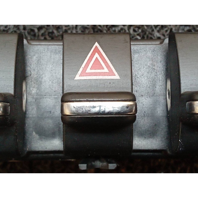 Recambio de warning para peugeot 3008 sport pack referencia OEM IAM 96638425XT 3