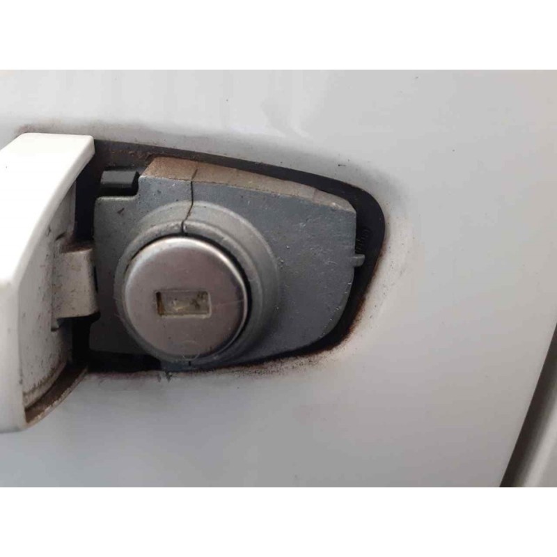 Recambio de bombin puerta delantera izquierda para seat arona xcellence edition referencia OEM IAM - Blanco 2