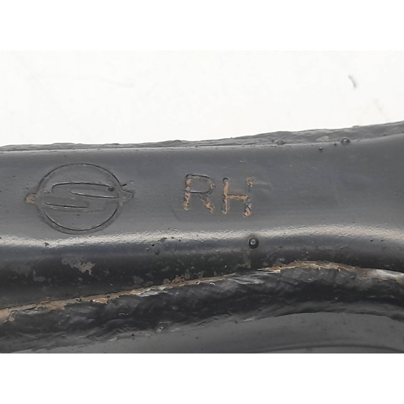 Recambio de brazo suspension superior delantero derecho para ssangyong rexton 270 xvt limited referencia OEM IAM RH 3