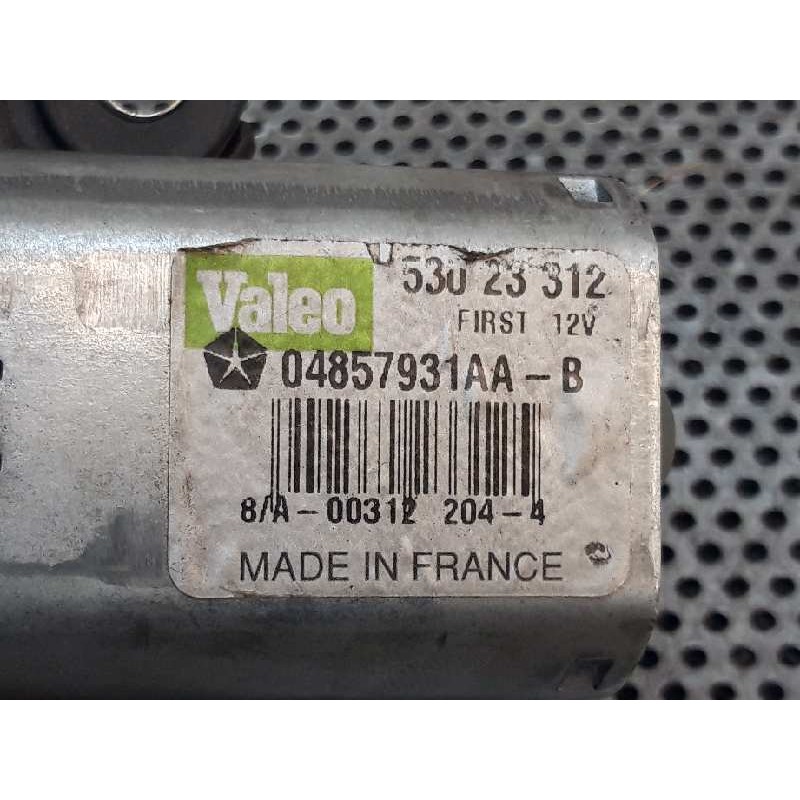 Recambio de motor limpia trasero para chrysler voyager (rg) 2.5 crd se referencia OEM IAM 53023312 04857931AA VALEO - Negro 2