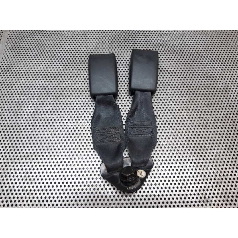 Recambio de enganche cinturon trasero izquierdo para nissan almera (n16/e) visia referencia OEM IAM   