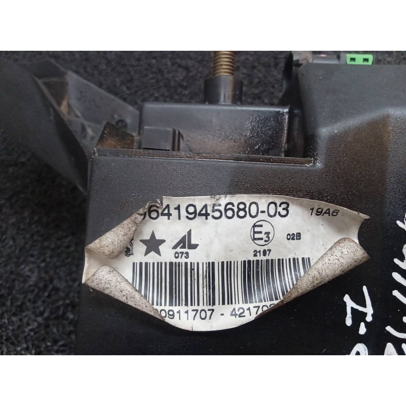 Recambio de faro antiniebla izquierdo para peugeot 407 st confort referencia OEM IAM 9641945680 2