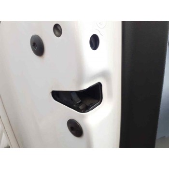 CERRADURA PUERTA TRASERA IZQUIERDA 