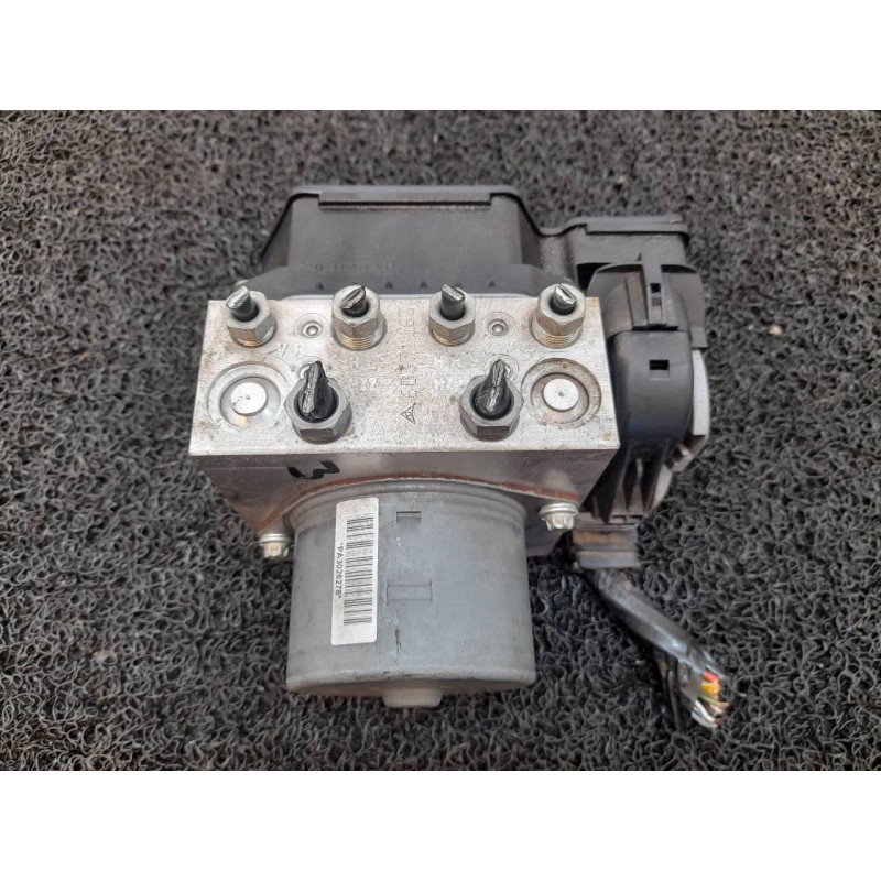 Recambio de abs para ford mondeo ber. (ca2) trend (09.2010) referencia OEM IAM BG912C405FB 16565810 54085652D