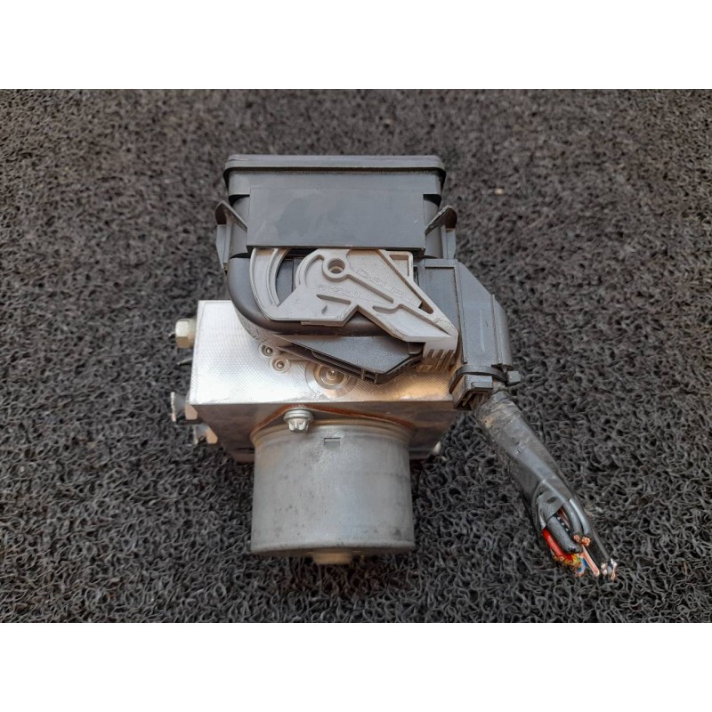 Recambio de abs para ford mondeo ber. (ca2) trend (09.2010) referencia OEM IAM BG912C405FB 16565810 54085652D 3