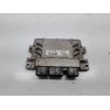 Recambio de centralita motor uce para dacia sandero laureate referencia OEM IAM 8201117953 S120205102A 8201082039