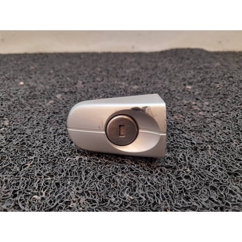 Recambio de bombin puerta delantera izquierda para ford focus turnier (cb4) trend referencia OEM IAM   