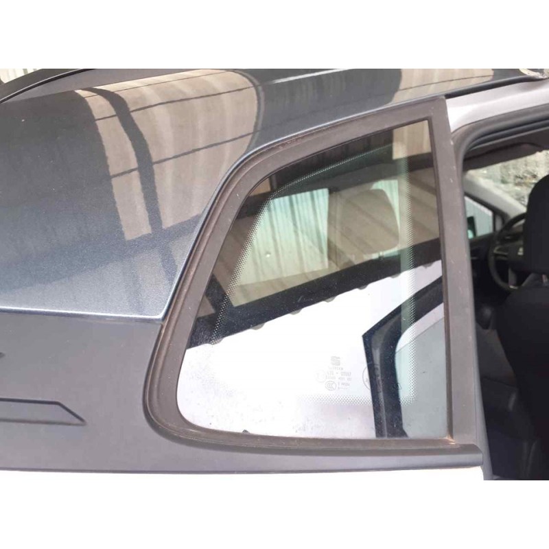Recambio de luna custodia trasera derecha para seat arona xcellence edition referencia OEM IAM   