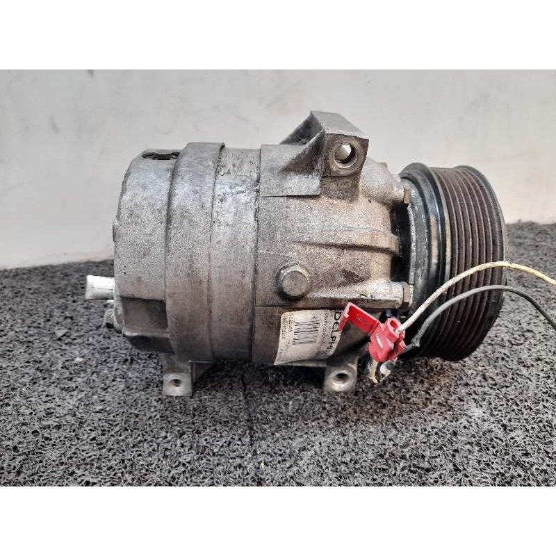 Recambio de compresor aire acondicionado para nissan interstar mod. 04 (x70) caja cerrada, l 1 h 2, techo referencia OEM IAM 820 - Blanco 2