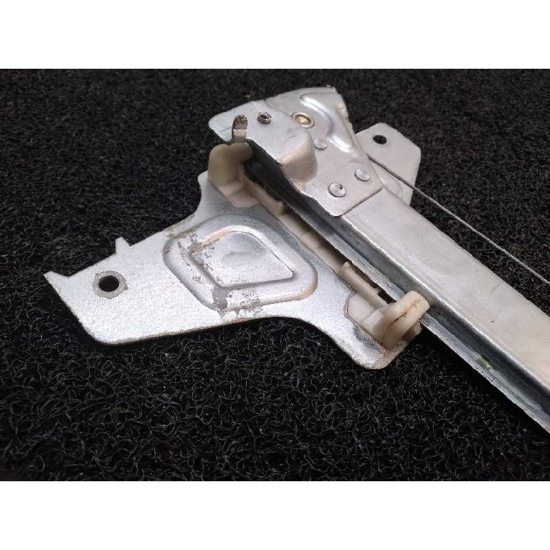 Recambio de elevalunas trasero izquierdo para citroën c4 berlina exclusive referencia OEM IAM 1137328165  BOSCH - Negro 4