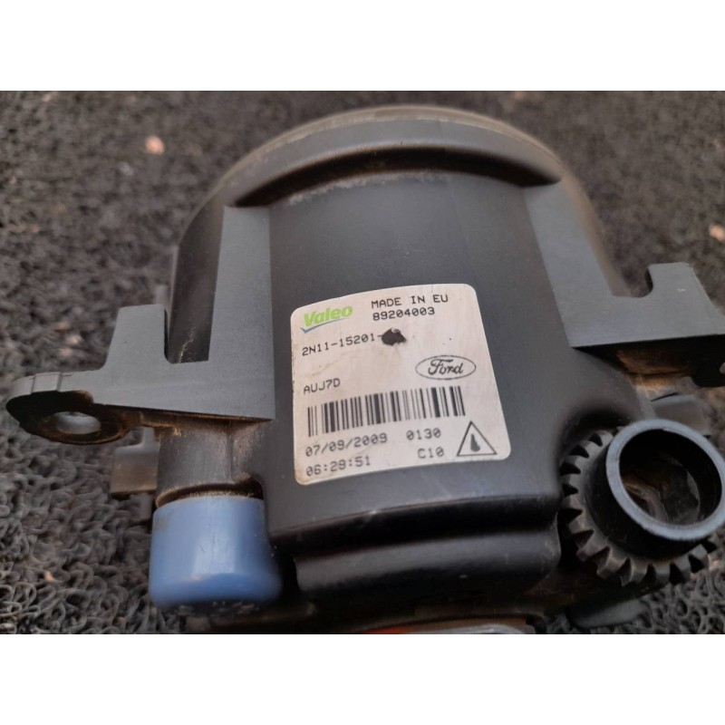 Recambio de faro antiniebla derecho para ford focus turnier (cb4) trend referencia OEM IAM 2N1115201AB 2