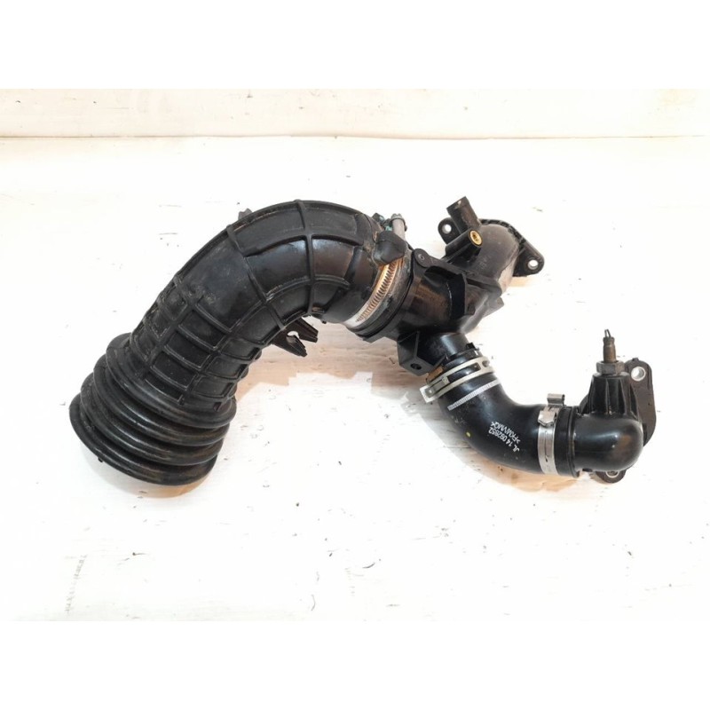 Recambio de tubo para mercedes-benz clase b (w246) b 180 cdi (246.212) referencia OEM IAM A6070900037  