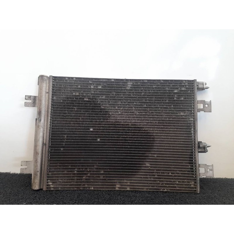 Recambio de condensador / radiador aire acondicionado para dacia sandero laureate referencia OEM IAM 8200741257 - Blanco 2