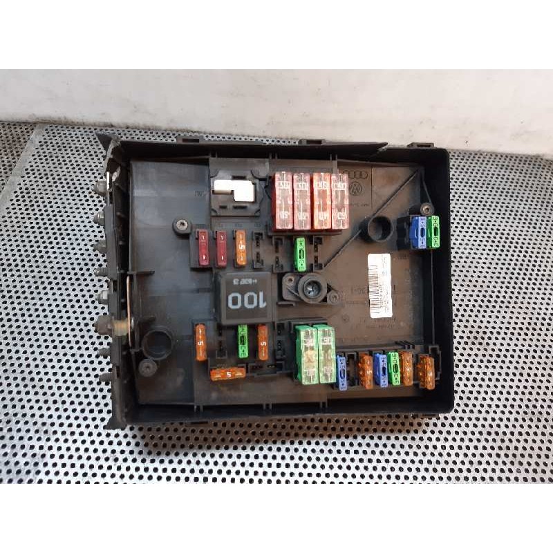 Recambio de caja reles / fusibles para skoda octavia berlina (1z3) elegance referencia OEM IAM 1K0937125A  