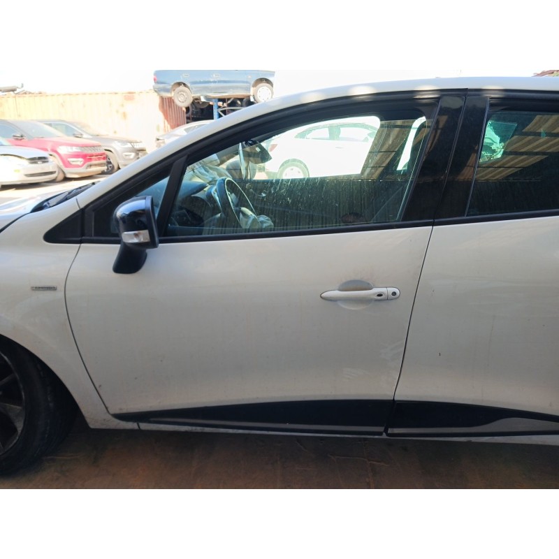 Recambio de puerta delantera izquierda para renault clio iv (bh_) 1.5 dci 75 referencia OEM IAM   