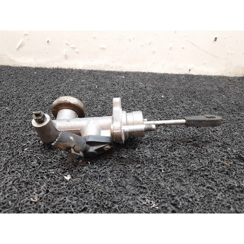 Recambio de bomba embrague para hyundai i20 classic referencia OEM IAM PHC - Negro 2