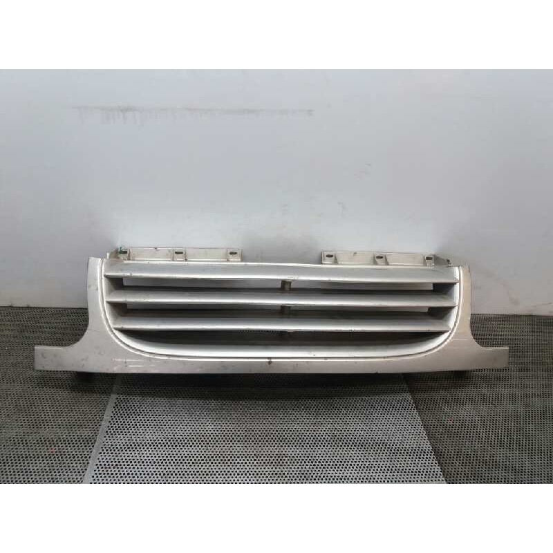 Recambio de rejilla delantera para tata safari 2.0 referencia OEM IAM - Gris 2