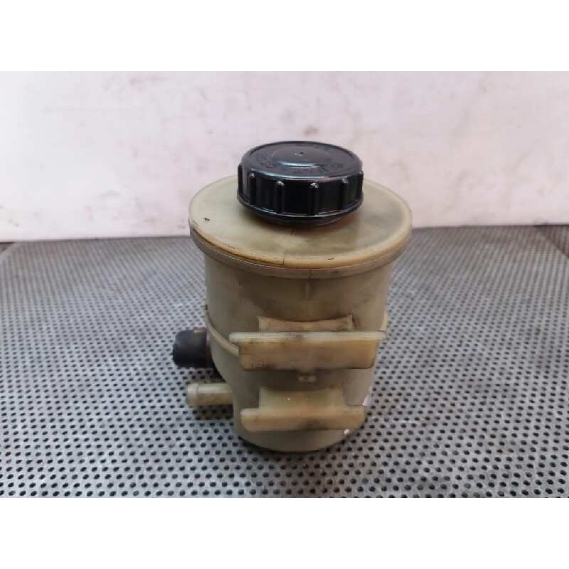 Recambio de deposito servo para renault master ii phase 2 combi combi 2t8 l1 9 - plazas referencia OEM IAM 8200005185  