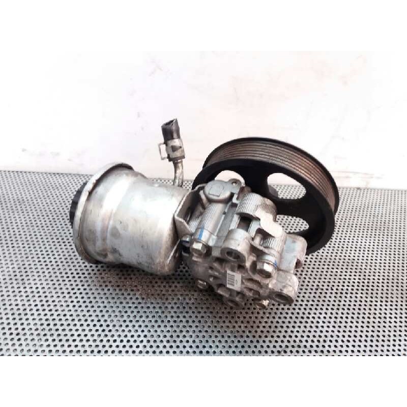 Recambio de bomba direccion para toyota avensis wagon (t25) 2.0 d-4d executive referencia OEM IAM - Negro 2