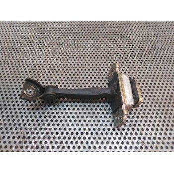 RETENEDOR PUERTA DELANTERA IZQUIERDA 