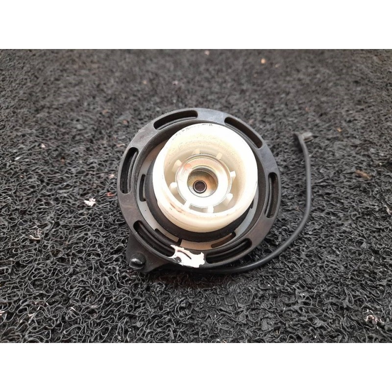 Recambio de tapon combustible para hyundai i20 classic referencia OEM IAM - Negro 3