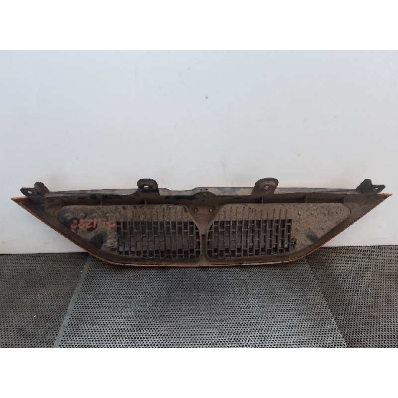 Recambio de rejilla delantera para lancia lancia y 1.1 cat referencia OEM IAM 2