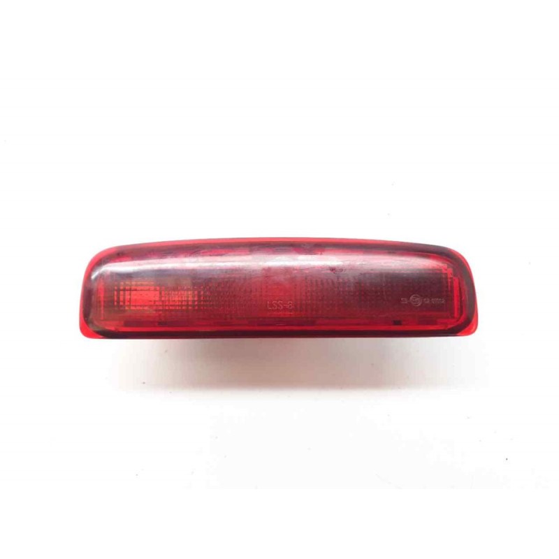 Recambio de luz central de freno para dacia dokker essential referencia OEM IAM 8200690117  