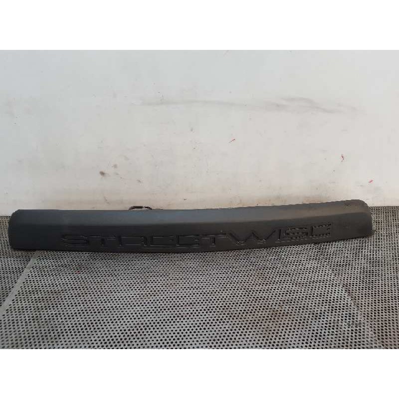 Recambio de molduras traseras para mg streetwise 2.0 td referencia OEM IAM   