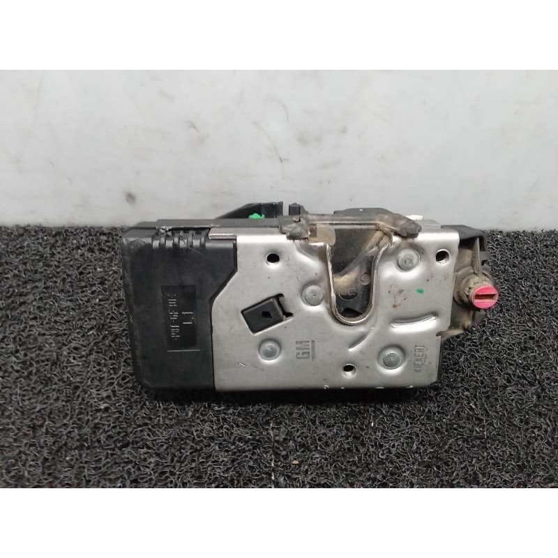 Recambio de cerradura puerta trasera izquierda para opel vectra b berlina elegance referencia OEM IAM   