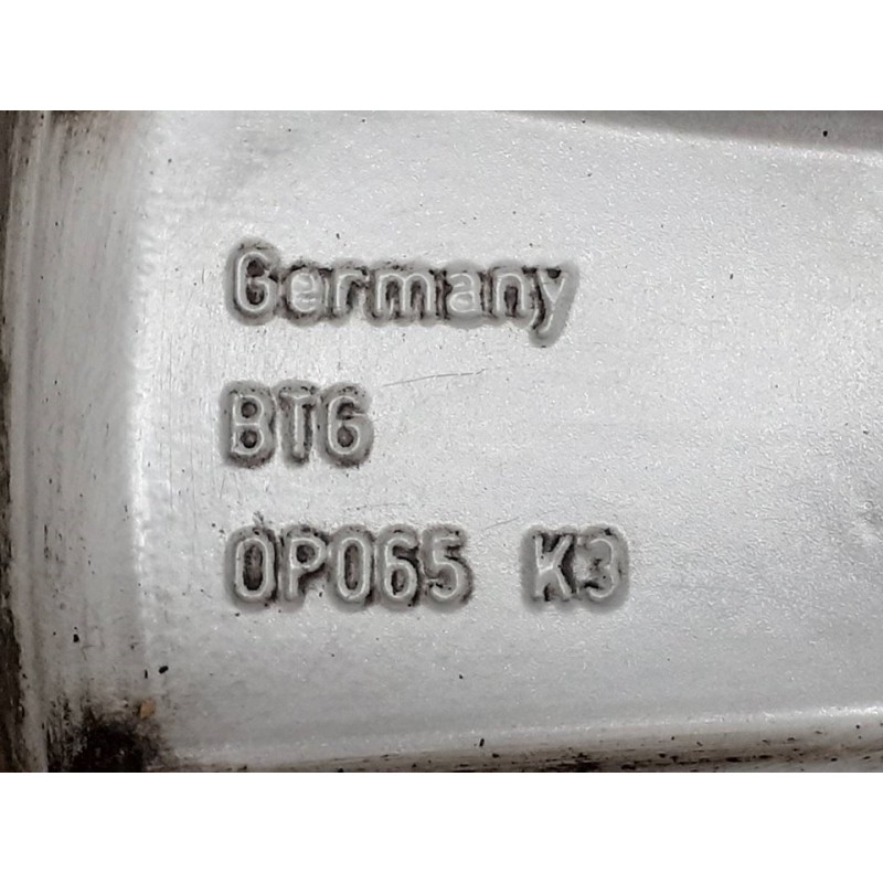 Recambio de llanta para opel insignia berlina excellence referencia OEM IAM 0P065K3 2