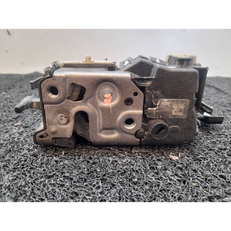 Recambio de cerradura puerta delantera derecha para citroën berlingo cuadro l1 referencia OEM IAM - Blanco 2